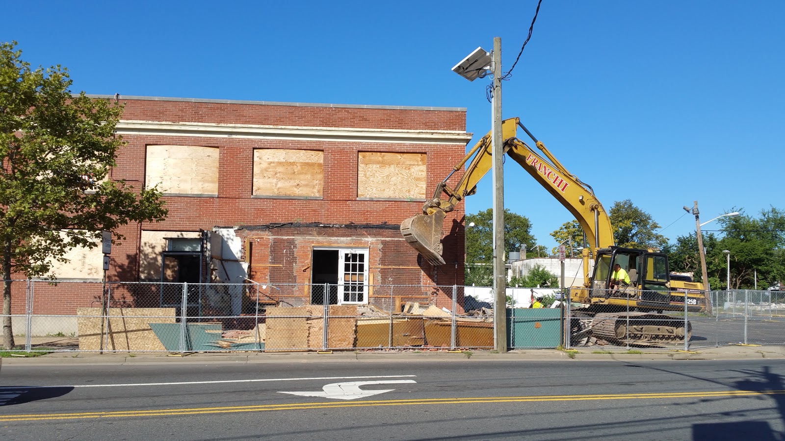 Trenton365 McDonalds on Chambers Street in Trenton NJ
