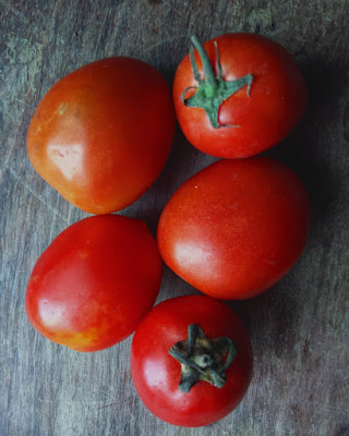 tomate pour blanchir la peau du visage