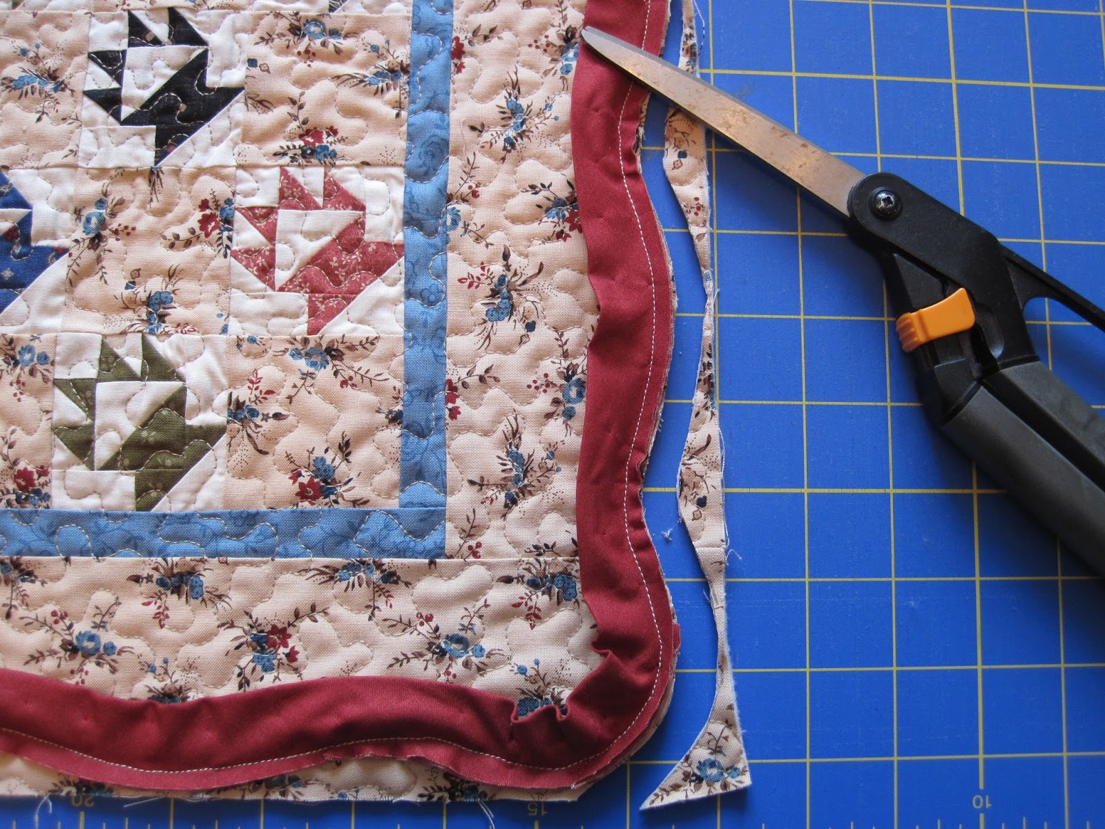 The Patriotic Quilter How To Do A Scalloped Border