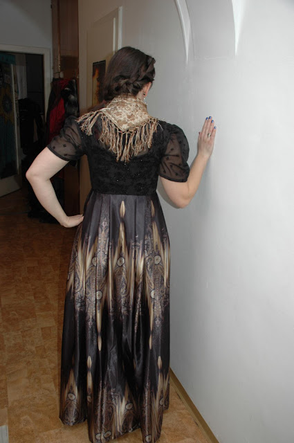 Denocte Couture Obscure Anna Plochl wants to dance