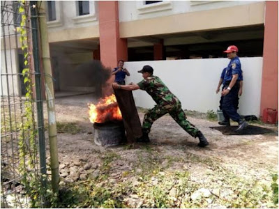 SOSIALISASI PENCEGAHAN DAN PENANGGULANGAN KEBAKARAN