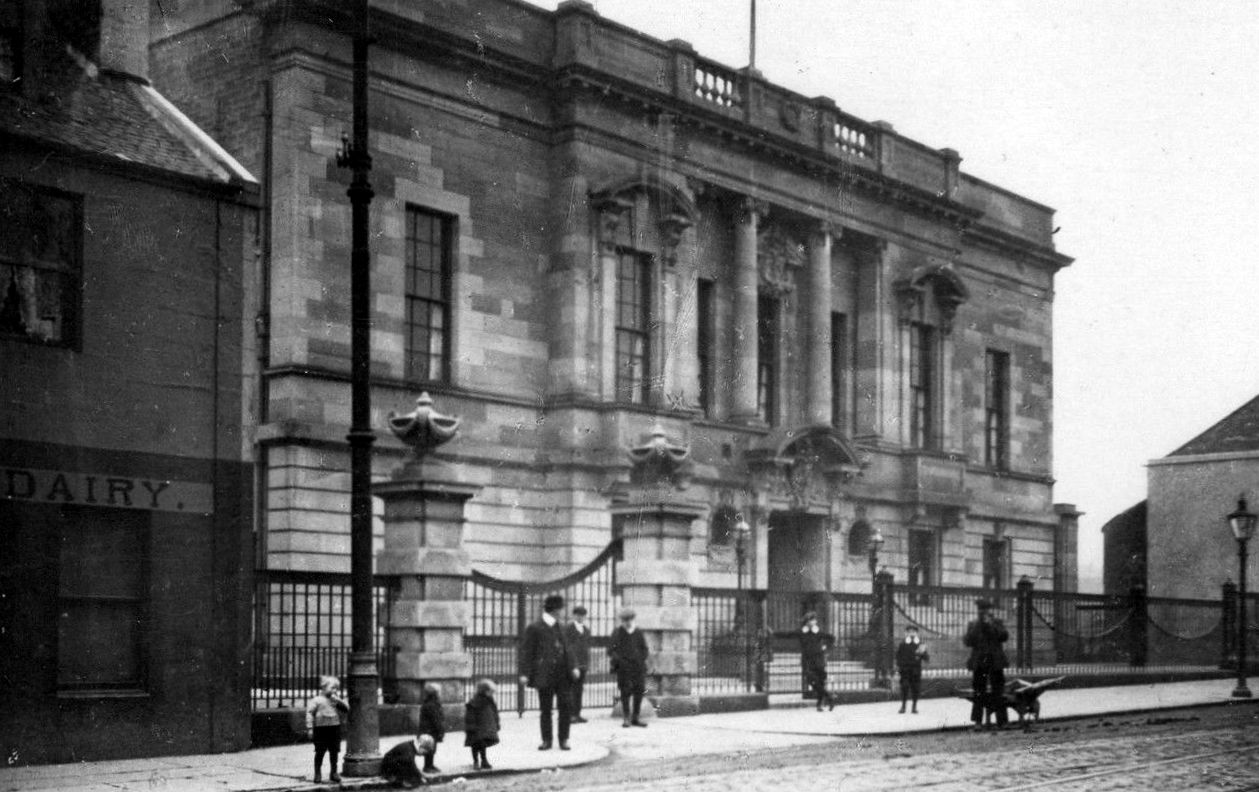 Tour Scotland Photographs Old Photographs Sir John Wilson Town Hall