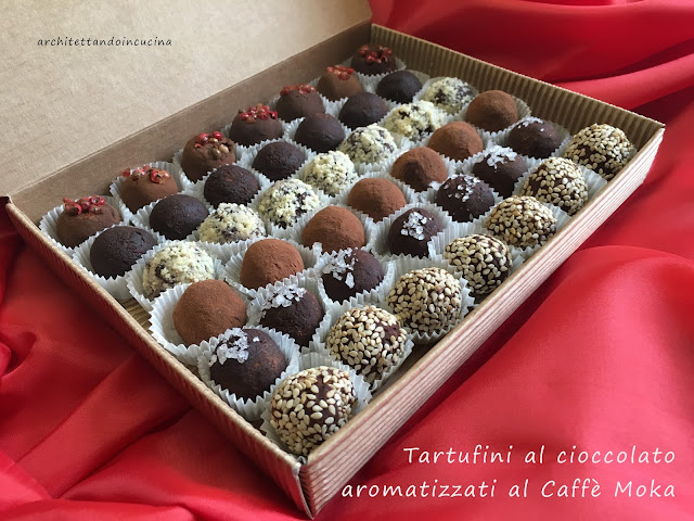 tartufini di cioccolato fondente aromatizzati al caffè moka per chiudere il blog tour delle marche