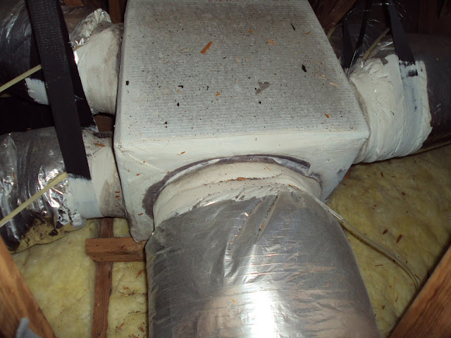 Daytona Beach HVAC duct joints leaking in the attic - 1homeinspector.com