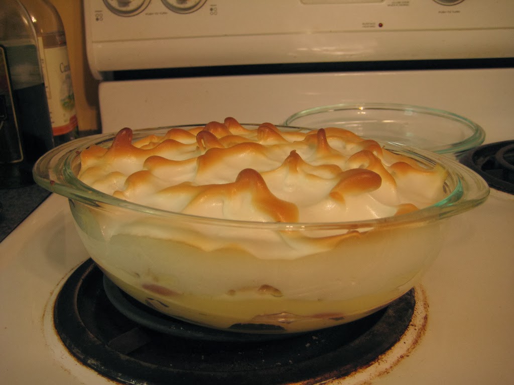 Gold Dragon's Kitchen Baked Banana Pudding with Meringue Topping Recipe