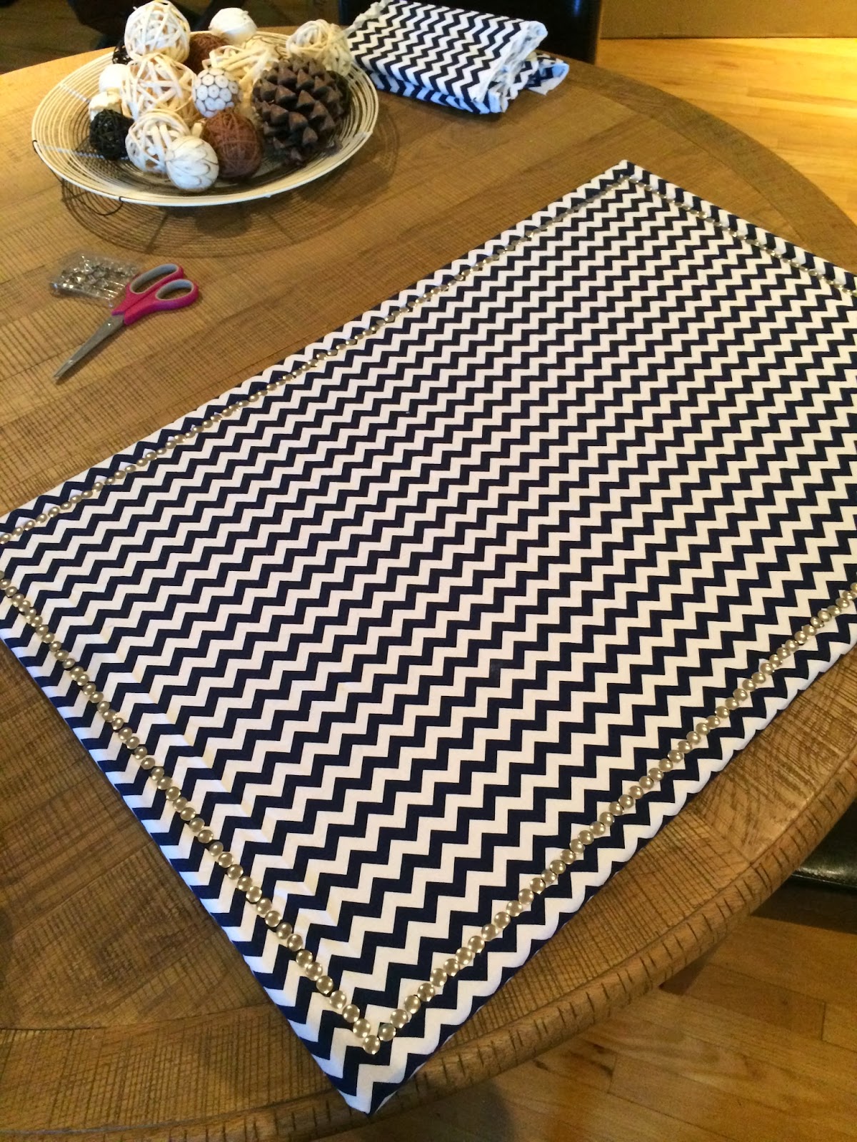 Crafty Mama Fabric Covered Cork Board crafty-mama-fabric-covered-cork-board