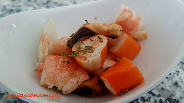 Ensalada de langostinos y mejillones