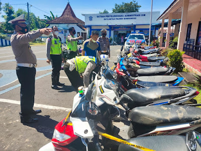 Satlantas Polres Bondowoso Amankan Puluhan Kendaraan Roda Dua