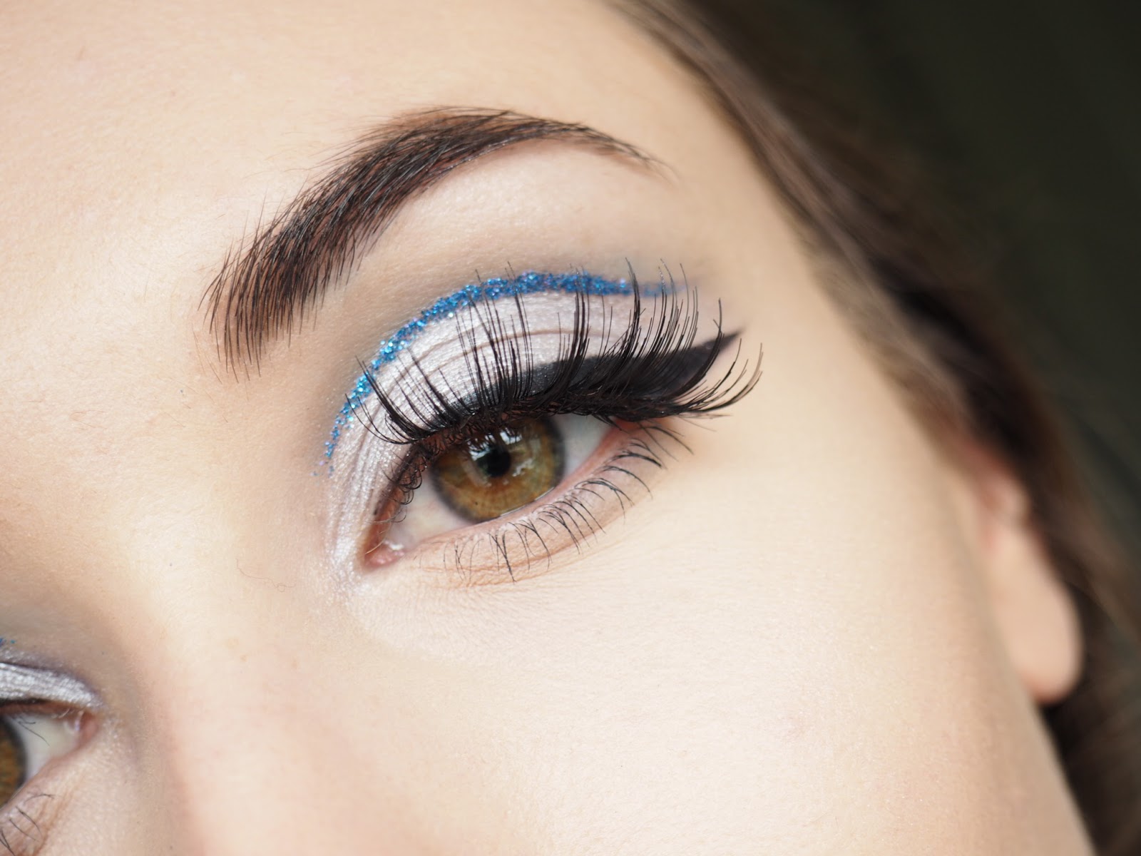 2. Blue Hair and Glitter Cut Crease Makeup Tutorial - wide 4