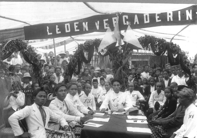 Sejarah Pergerakan Kemerdekaan Indonesia Sampai Proklamasi Sejarah Pergerakan Kemerdekaan Indonesia Sampai Proklamasi