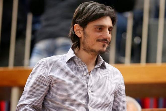 "Αυτές οι στιγμές να μένουν πίσω"