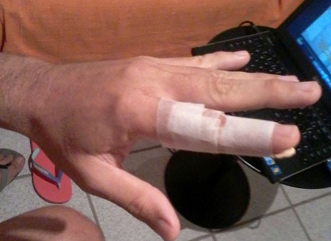 Homem não aceita voltar com ex-namorada e é esfaqueado no Bairro Três Marias