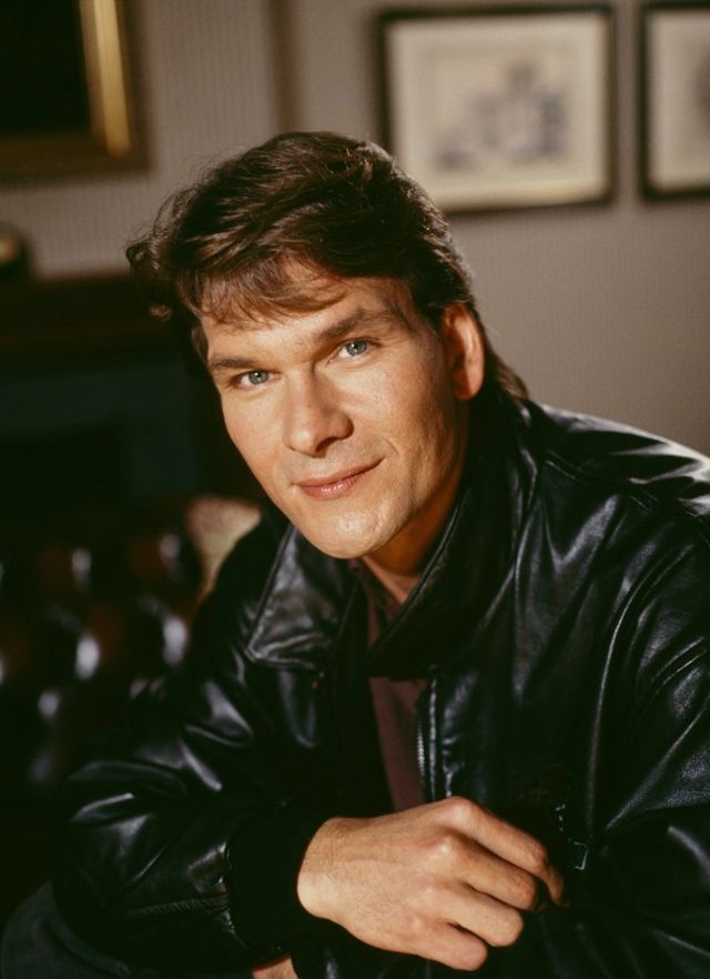 30 Photographs of a Young Patrick Swayze Rocking His Mullet Hairstyle ...