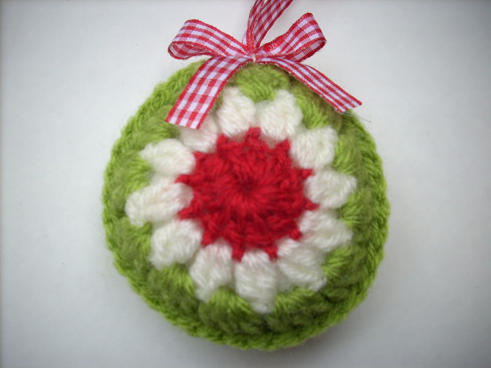 Scraponique Gehaakte kerstballen Crocheted ornaments