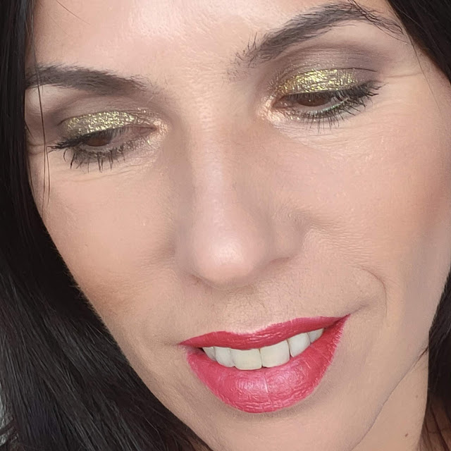 look oro Sombras gelatina con purpurina de SHEGLAM 10