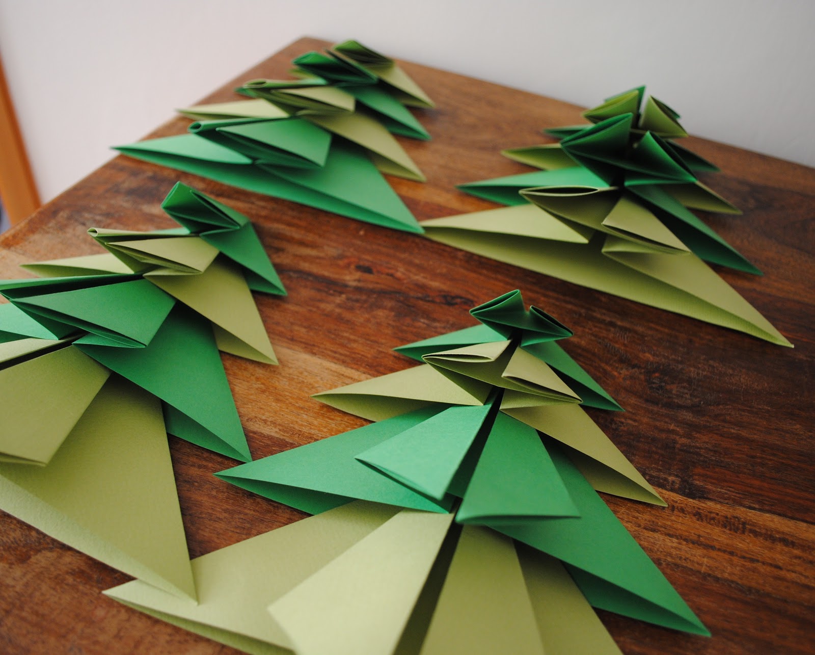 ROSA MERLIZA [ Origami Christmas Tree ]