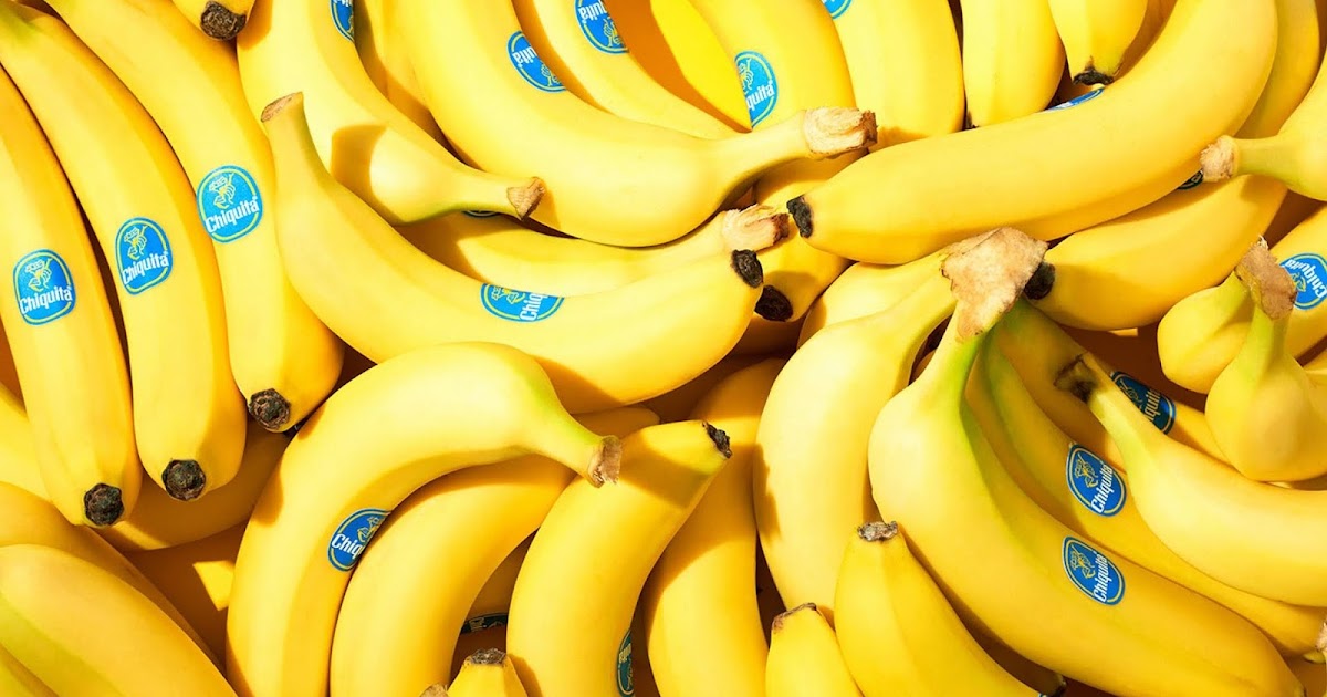 поставщики бананов в россию. банан сорт кавендиш. поставщик бананов. бананы на прилавке. эквадорские бананы.