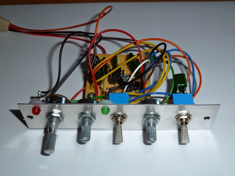 Inaptly Crafted The Noisy Cricket Guitar Amp