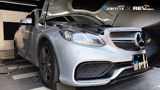 來自澳洲的汽車改裝品牌VAITRIX麥翠斯有最廣泛的車種適用產品，含汽油、柴油、油電混合車專用電子油門控制加速器，搭配外掛晶片及內寫，高品質且無後遺症之動力提升，也可由專屬藍芽App–AirForce GO切換一階、二階、三階ECU模式。外掛晶片及電子油門控制器不影響原車引擎保固，搭配不眩光儀錶，提升馬力同時監控愛車狀況。另有馬力提升專用水噴射可程式電腦及套件，改裝愛車不傷車。適用品牌車款： Audi奧迪、BMW寶馬、Porsche保時捷、Benz賓士、Honda本田、Toyota豐田、Mitsubishi三菱、Mazda馬自達、Nissan日產、Subaru速霸陸、VW福斯、Volvo富豪、Luxgen納智捷、Ford福特、Hyundai現代、Skoda斯柯達、Mini; Altis、CRV、CHR、Kicks、Cla45、Focus mk4、Sienta 、Camry、Golf GTI、Polo、Kuga、Tiida、U7、Rav4、Odyssey、Santa Fe新土匪、C63s、Lancer Fortis、Elantra Sport、Auris、Mini R56、ST LINE、535i、Tiguan、RS6 AVANT、 Tiguan R...等。