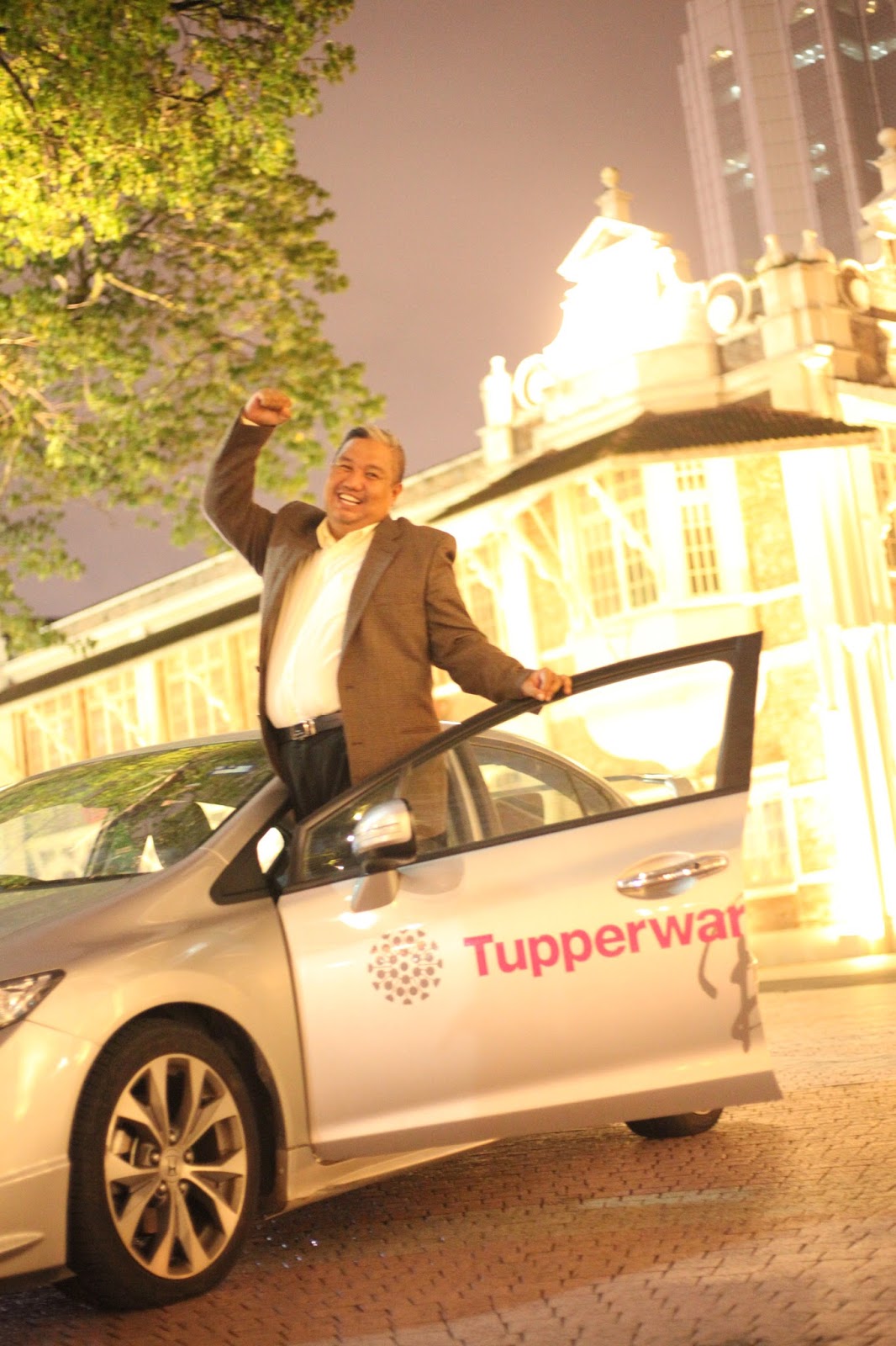 kereta Tupperware Percuma dari syarikat Tupperware FREE Car Program