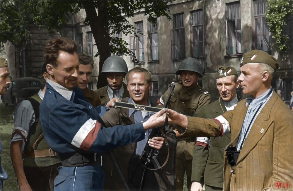 30 Incredible Vintage Photos of Warsaw Uprising Have Been Brought to