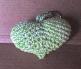 PATRON GRATIS CORAZON AMIGURUMI 48831💚