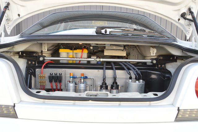 R33 GT-R Trunk with Optima Battery
