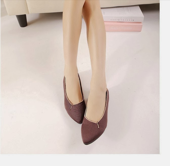 MKJ Store: Pointed Toggle Button Shoes (brown)