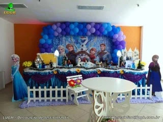 Decoração de mesa para aniversário da Frozen