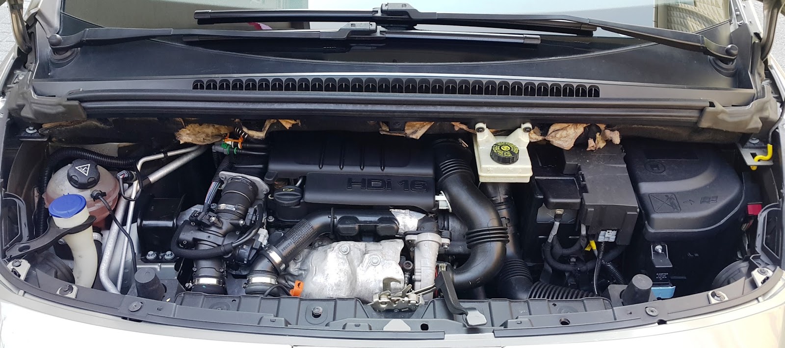 Замена клапанной крышки на нового образца - Peugeot 3008 (1G), 1,6 л, 2011 года 