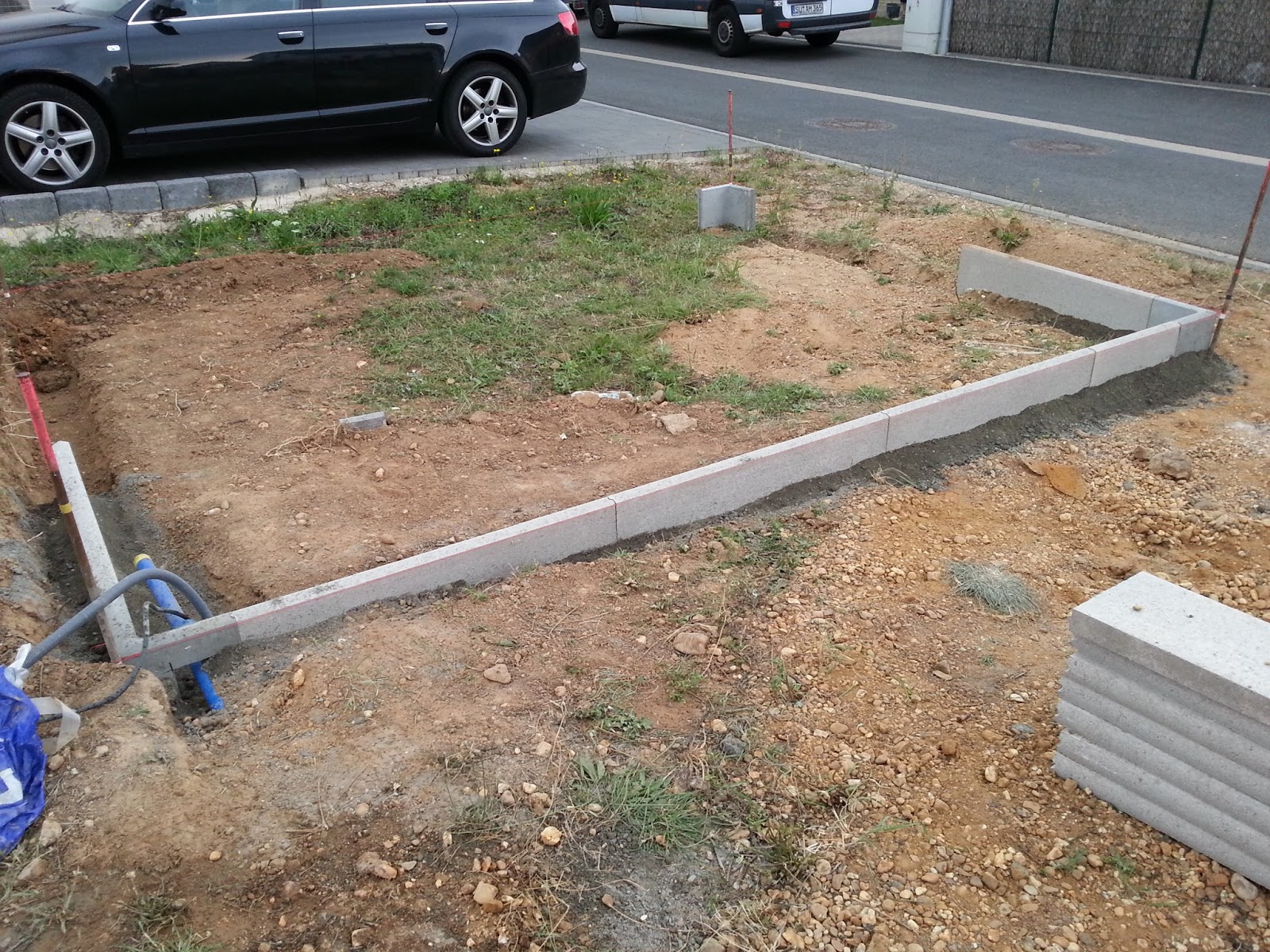 Heikes & Dennis' Bautagebuch: Gartenhaus - Der "Sandkasten" nimmt