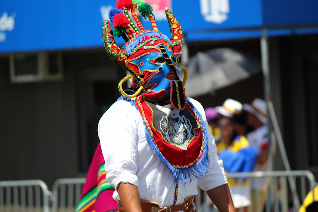 foto de grupo de danza folclorica ecuatoriana en Queens NY.