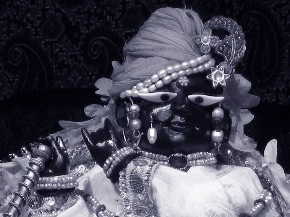 Sri Sri Radha Vrindavana-chandra: Sri Radha Ramanji Mandir