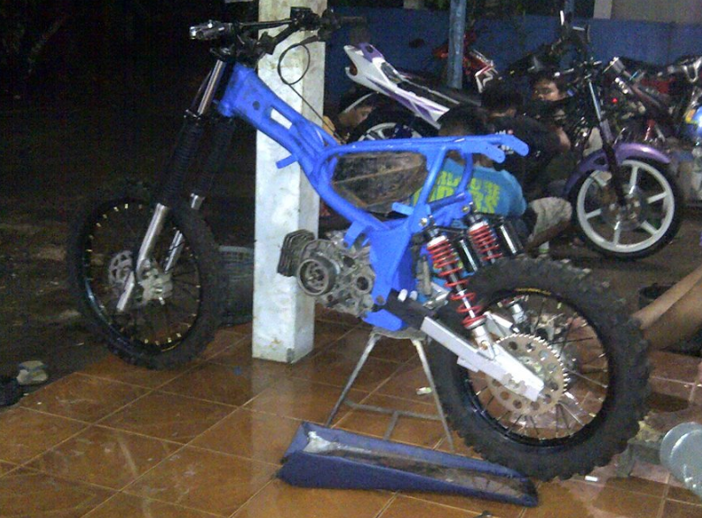 Desain Rangka Jupiter Modifikasi Trail