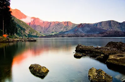 Danau Segara Anak 2000 meter Gunung Rinjani