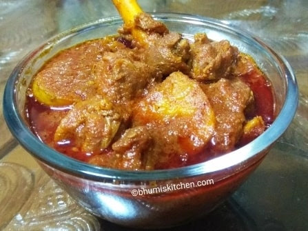 Mutton and potato curry recipe in pressure cooker |Easy mutton potato ...
