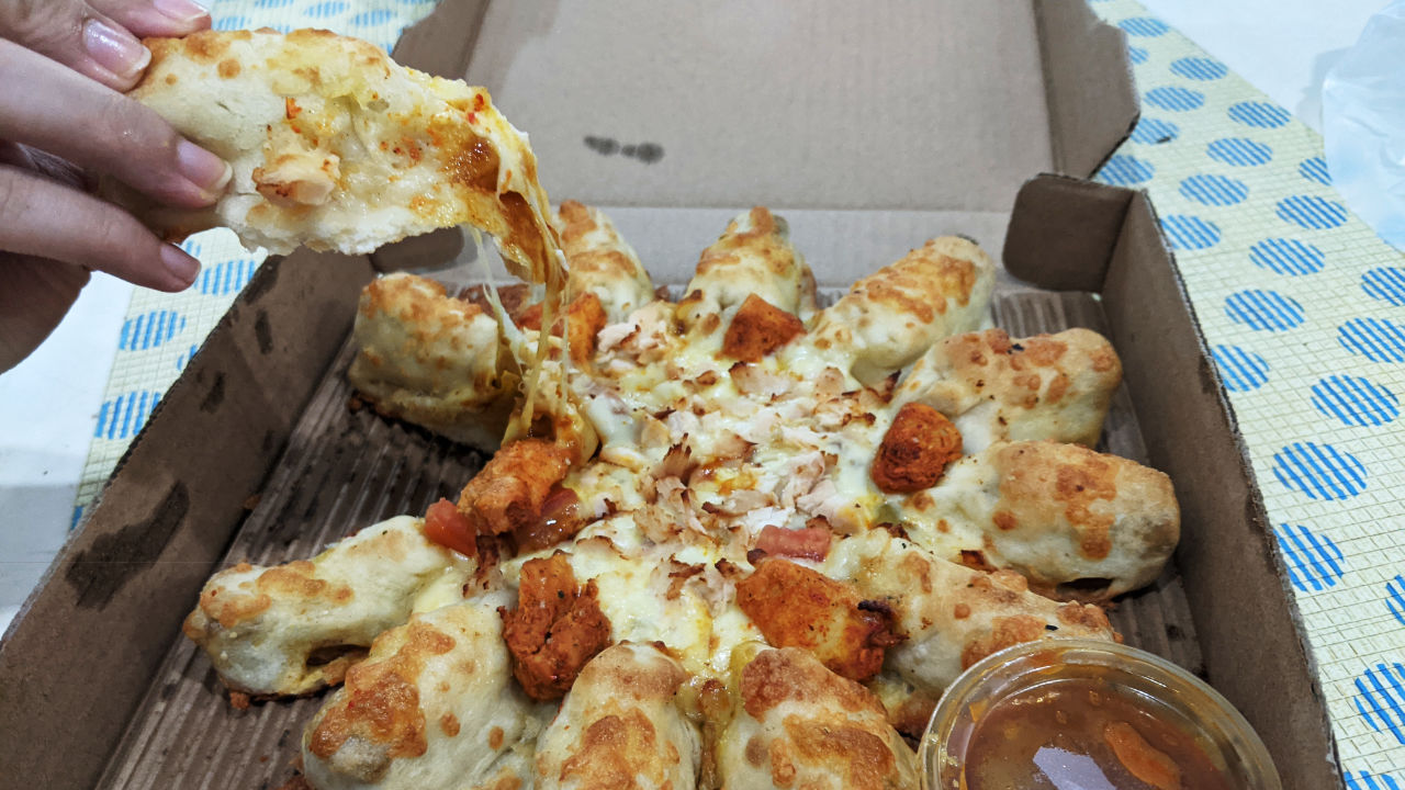 Sedap Weh Rasa Pizza Kari Raya Terbaru Dari Pizza Hut