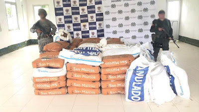 Policía y Armada incautan insumos para el procesamiento de Narcóticos en Docordó