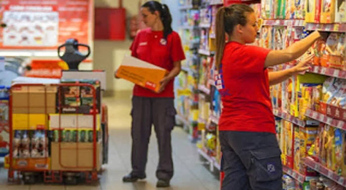 Imagen de empleados de supermercado