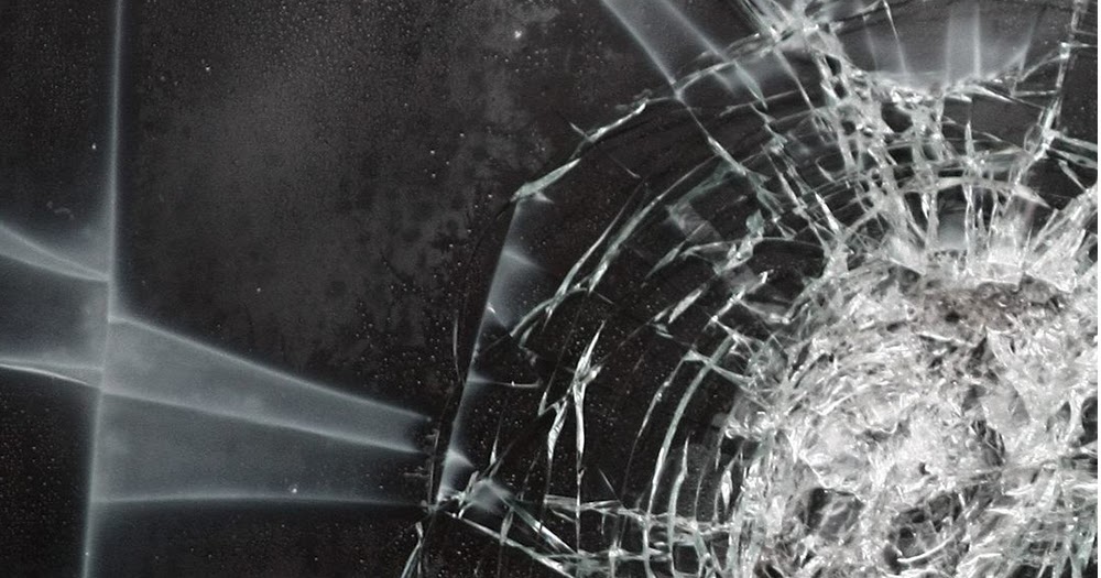 Broken Screen Wallpaper 4k Download - iPhone Wallpapers