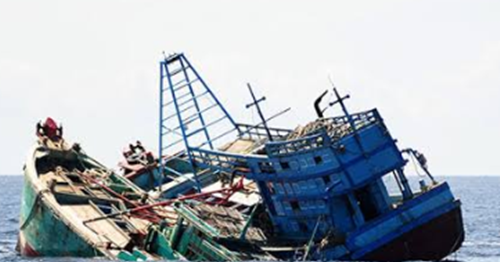 21 Tafsir Mimpi Naik Perahu Lalu Tenggelam Menurut Primbon Jawa Dan Erek Erek 2d 3d 4d Primbon Erek Erek 21 Tafsir Mimpi Naik Perahu Lalu Tenggelam Menurut Primbon Jawa Dan Erek Erek 2d 3d 4d Primbon Erek Erek
