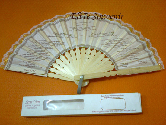 EliTe Souvenir Undangan Kipas