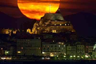 Το CNN υποκλίνεται στο «ελληνικό θαύμα». Το βίντεο που κέρδισε τους αμερικανούς.  