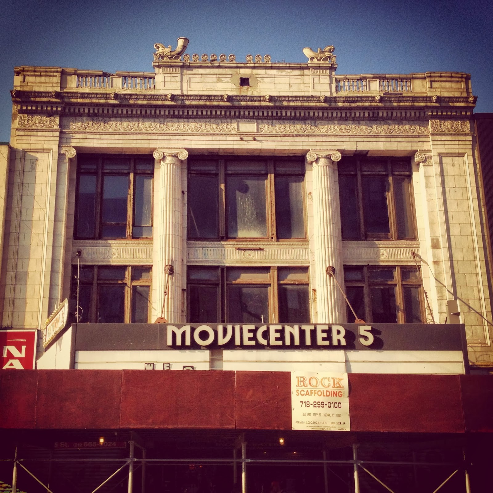 The Victoria Theater Restaurant - o2wvy9c