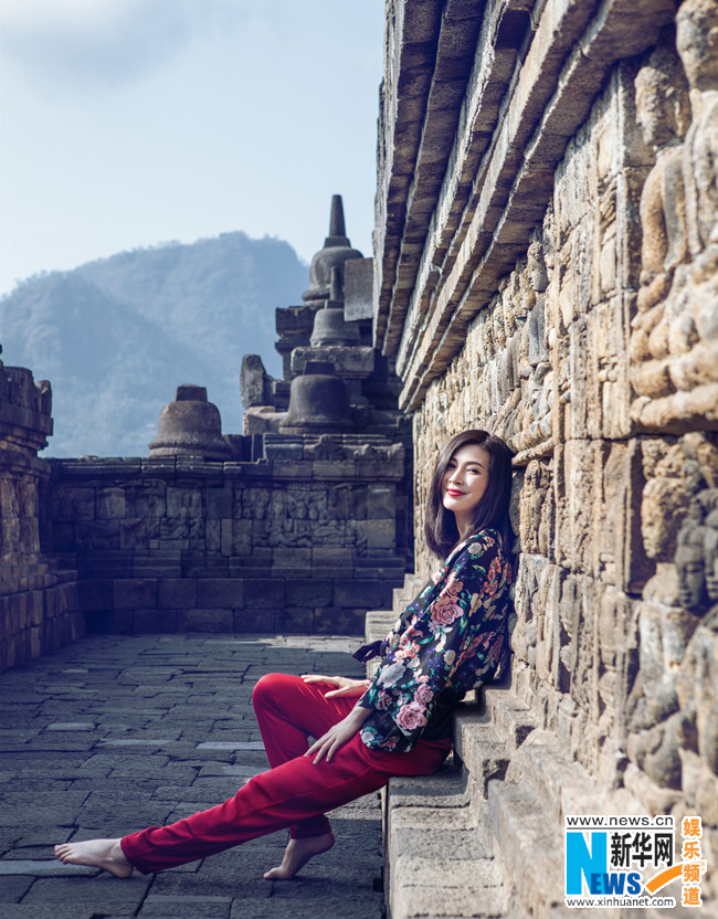Tong Lei releases travel shots | China Entertainment News