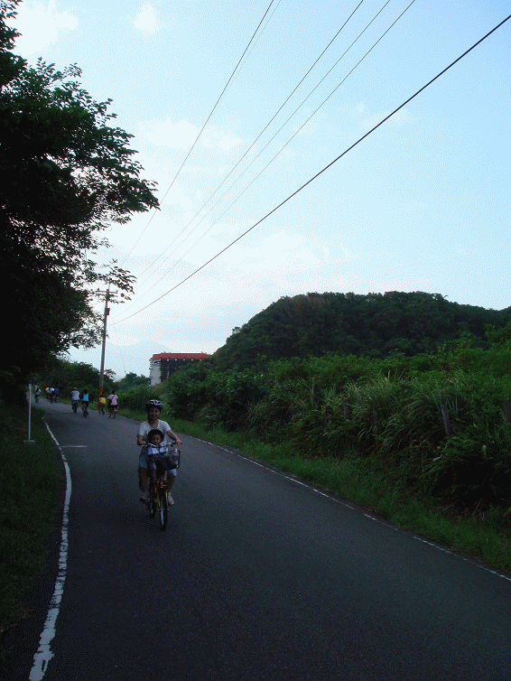 新北貢寮單車遊景點|福隆舊草嶺隧道