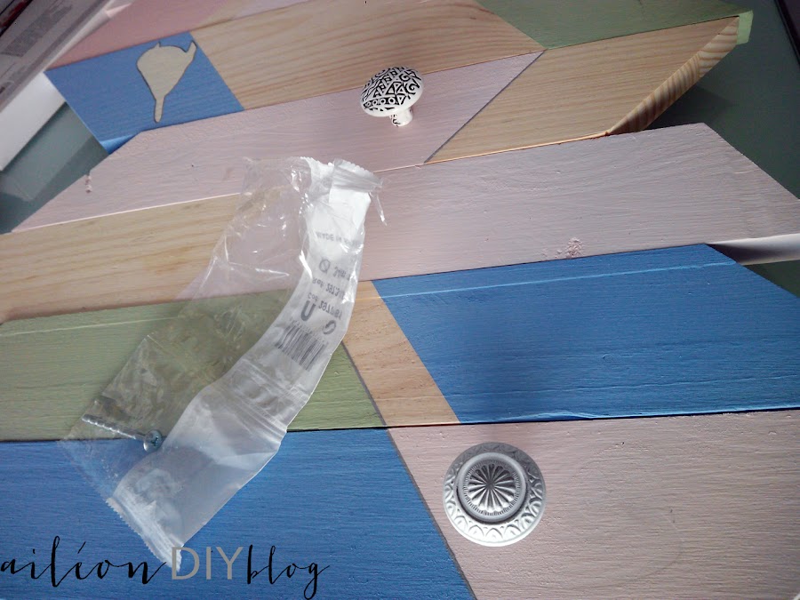 perchero diy milk paint