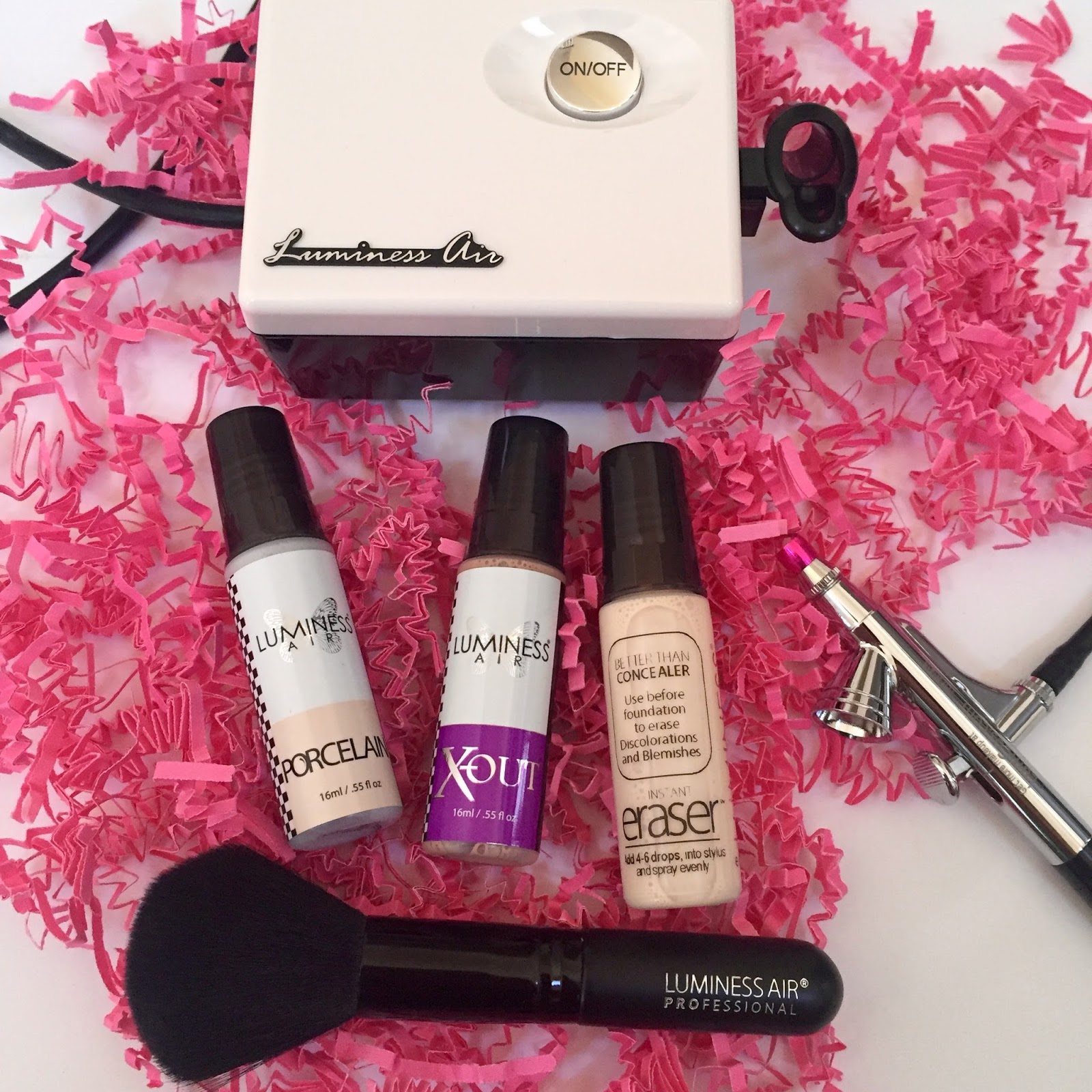 Beauty Review: Luminess Airbrush Makeup Foundation Vs. Traditional