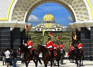 POLITIK RAKYAT Istana Negara Lama Ditutup Secara Rasmi