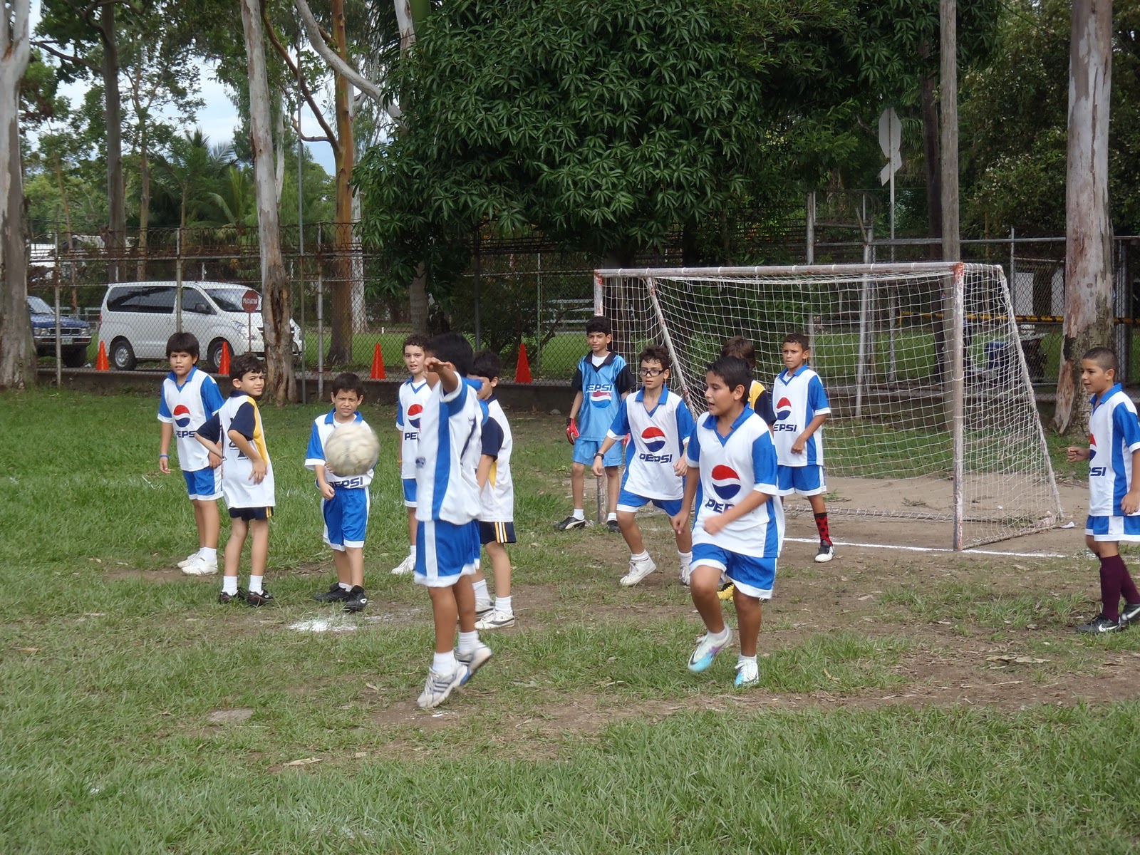 Ken and Erika do Honduras Futbol the most important sport in Honduras